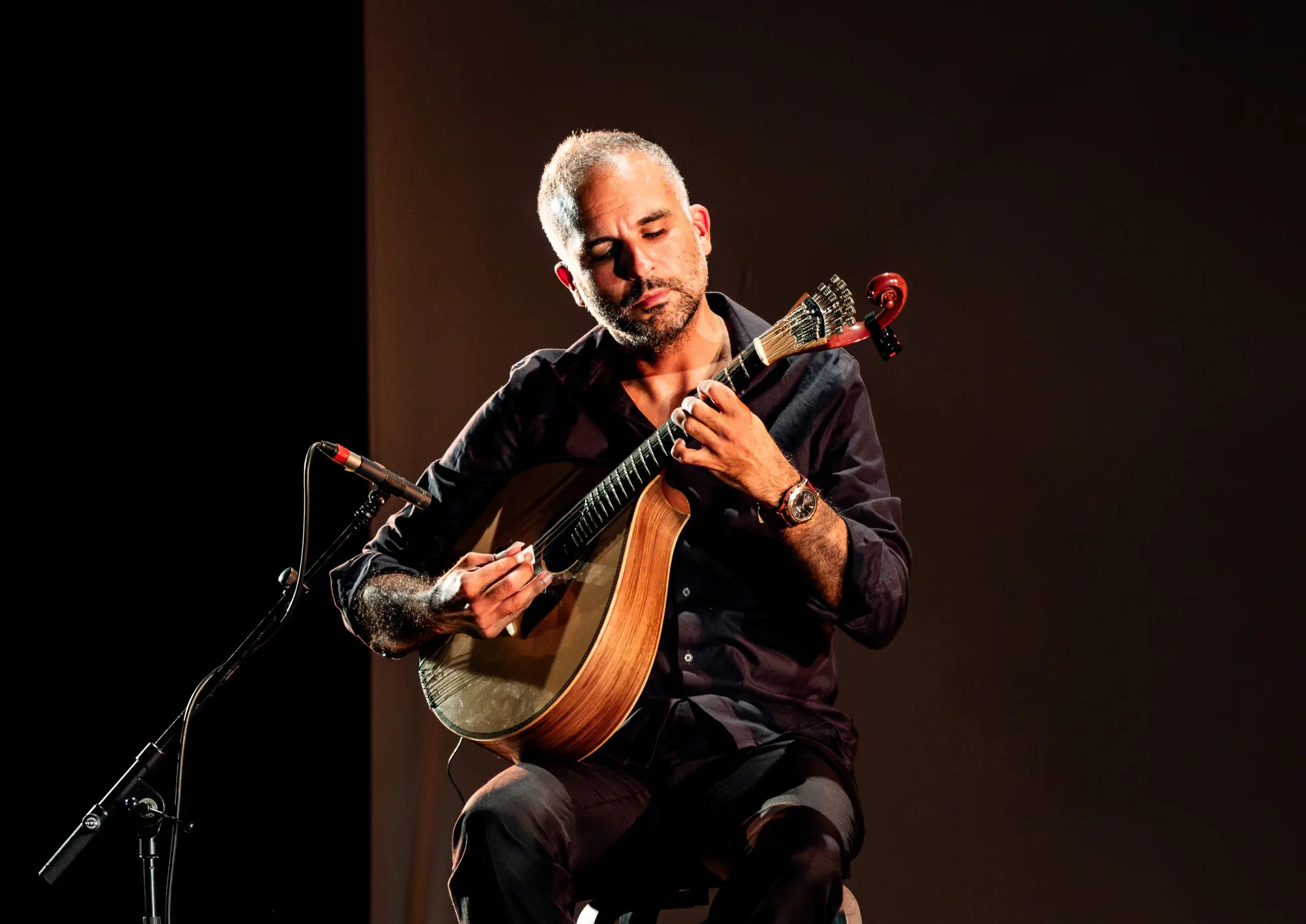 Jonathan Da Costa Ferreira (aka Mustang), guitare portugaise